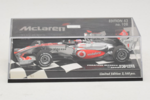 Vodafone McLaren Mercedes MP4-25 J. Button F1 Showcar 2010 Minichamps 1:43 530104371 メタル - 画像 5/5