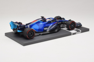 Williams FW44 Mercedes #6 N. Latifi Bahrain GP 2022 Minichamps 1:18 117220106 メタル - 画像 3/6