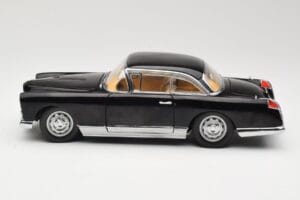 Facel Vega HK500 ブラック Sun Star 1:18 3751 メタル - 画像 4/8
