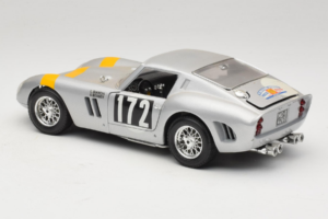 Ferrari 250 GTO #172 Tour de France 1964 Bburago 1:18 7011 メタル - 画像 7/8