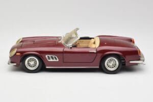 Ferrari 250 GT California レッド Hot Wheels 1:18 3401158 メタル - 画像 4/8