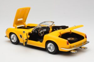 Ferrari 250 GT California Spider イエロー Hot Wheels 1:18 23905 メタル - 画像 5/8