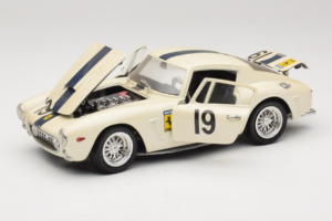 Ferrari 250 GT SWB Berlinette #19 Tour de France Automobile 1961 Eagles Race 1:18 6500 メタル - 画像 2/8