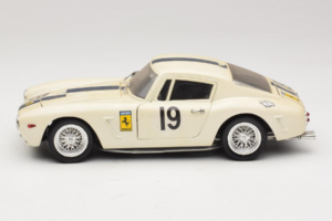 Ferrari 250 GT SWB Berlinette #19 Tour de France Automobile 1961 Eagles Race 1:18 6500 メタル - 画像 4/8
