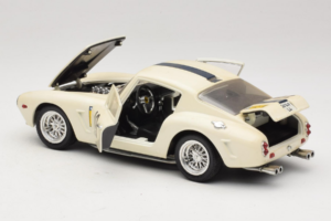 Ferrari 250 GT SWB Berlinette #19 Tour de France Automobile 1961 Eagles Race 1:18 6500 メタル - 画像 5/8