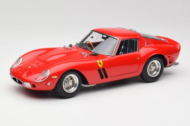 Ferrari 250 GTO London Show レッド CMC 1:18 M-256 メタル