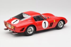 Ferrari 250 GTO #1 P. Rodriguez / W. Mairesse Paris 1000km 1962 CMC 1:18 M-254 メタル - 画像 2/6