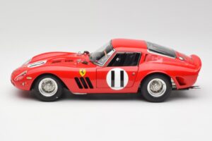 Ferrari 250 GTO #11 J. Surtees / M. Parkes Paris 1000km 1962 CMC 1:18 M-249 メタル - 画像 3/6