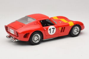 Ferrari 250 GTO #17 Bburago Sammlerborse レッド Bburago 1:18 3007-P1 メタル - 画像 3/8
