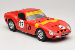 Ferrari 250 GTO #17 Bburago Sammlerborse レッド Bburago 1:18 3007-P1 メタル - 画像 6/8