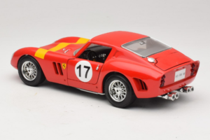 Ferrari 250 GTO #17 Bburago Sammlerborse レッド Bburago 1:18 3007-P1 メタル - 画像 7/8