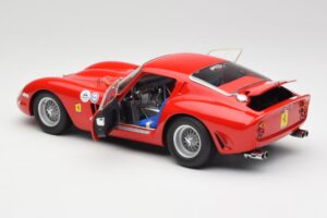Ferrari 250 GTO #18 P. Rodriguez Daytona Continental 3 Hours Winner 1963 Kyosho 1:18 08438F メタル - 画像 5/8