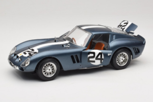 Ferrari 250 GTO #24 ブルー ホワイトストライプ 1962 Bburago 1:18 3011-B2 メタル - 画像 2/8