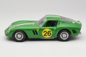Ferrari 250 GTO #26 グリーン ホワイトストライプ 1962 Bburago 1:18 3011-G3 メタル - 画像 4/8