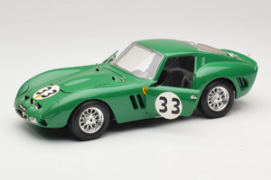 Ferrari 250 GTO #33 グリーン Bburago 1:18 3011-G1 メタル - 画像 2/8
