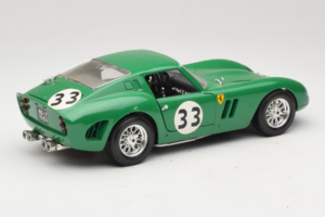 Ferrari 250 GTO #33 グリーン Bburago 1:18 3011-G1 メタル - 画像 3/8