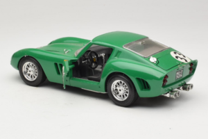 Ferrari 250 GTO #33 グリーン Bburago 1:18 3011-G1 メタル - 画像 5/8