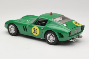 Ferrari 250 GTO #35 グリーン 1962 Bburago 1:18 3011-G2 メタル - 画像 7/8