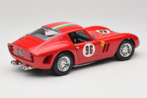Ferrari 250 GTO #96 レッド 1962 Bburago 1:18 3011-N1 メタル - 画像 3/8
