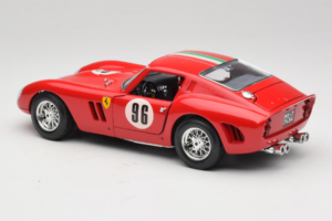 Ferrari 250 GTO #96 レッド 1962 Bburago 1:18 3011-N1 メタル - 画像 7/8