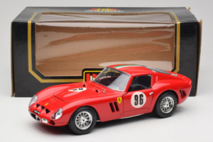 Ferrari 250 GTO #96 レッド 1962 Bburago 1:18 3011-N1 メタル - 画像 8/8