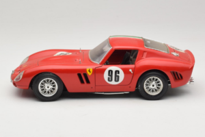 Ferrari 250 GTO #96 レッド イタリア国旗 1962 Bburago 1:18 3011-P2 メタル - 画像 4/8