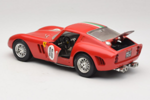 Ferrari 250 GTO #96 レッド イタリア国旗 1962 Bburago 1:18 3011-P2 メタル - 画像 5/8