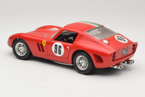 Ferrari 250 GTO #96 レッド イタリア国旗 1962 Bburago 1:18 3011-P2 メタル - 画像 7/8