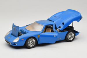 Ferrari 250 LM ブルー Bburago 1:18 3033-B1 メタル - 画像 2/8