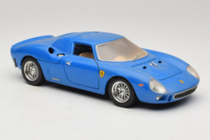 Ferrari 250 LM ブルー Bburago 1:18 3033-B1 メタル - 画像 6/8
