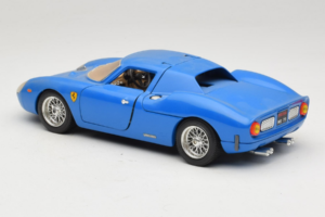 Ferrari 250 LM ブルー Bburago 1:18 3033-B1 メタル - 画像 7/8