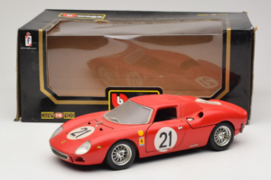 Ferrari 250 LM #21 M. Gregory / J. Rindt 24 Hours of Le Mans 1965 Bburago 1:18 3033-P2 メタル - 画像 8/8