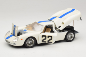Ferrari 250 LM #22 ホワイト 1965 Bburago 1:18 3333-W1 メタル - 画像 2/8
