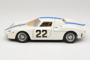 Ferrari 250 LM #22 ホワイト 1965 Bburago 1:18 3333-W1 メタル - 画像 4/8