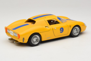 Ferrari 250 LM #9 イエロー 1965 Bburago 1:18 3033-Y1 メタル - 画像 3/8