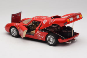 Ferrari 250 LM レッド ホワイト Essen Autographs リミテッドエディション Bburago 1:18 3033-P4 メタル - 画像 5/8