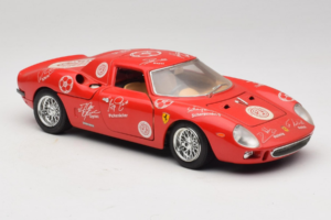 Ferrari 250 LM レッド ホワイト Essen Autographs リミテッドエディション Bburago 1:18 3033-P4 メタル - 画像 6/8