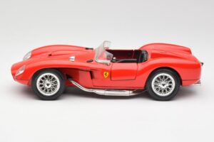Ferrari 250 Testa Rossa レッド Bburago 1:18 3007 メタル - 画像 4/8