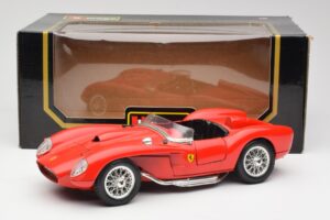 Ferrari 250 Testa Rossa レッド Bburago 1:18 3007 メタル - 画像 8/8