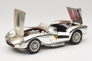 Ferrari 250 Testa Rossa Chrome シルバー Bburago 1:18 3007-C1 メタル - 画像 2/8