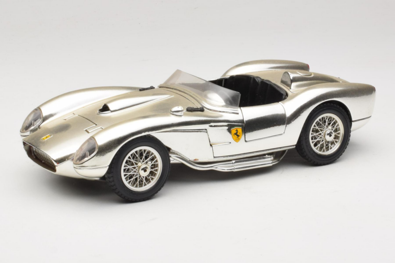 Ferrari 250 Testa Rossa Chrome シルバー Bburago 1:18 3007-C1 メタル