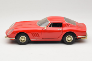Ferrari 275 GTB/4 レッド ERTL 1:18 7493-P1 メタル - 画像 4/8