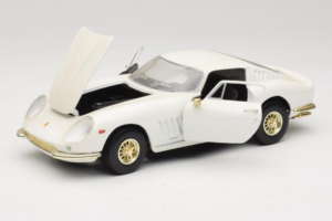 Ferrari 275 GTB/4 ホワイト ERTL 1:18 7493 メタル - 画像 2/8