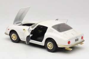 Ferrari 275 GTB/4 ホワイト ERTL 1:18 7493 メタル - 画像 5/8