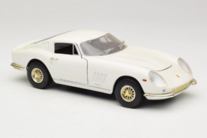 Ferrari 275 GTB/4 ホワイト ERTL 1:18 7493 メタル - 画像 6/8
