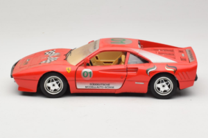 Ferrari 288 GTO #1 レッド 1984 Bburago 1:18 3027-P3 メタル - 画像 4/8