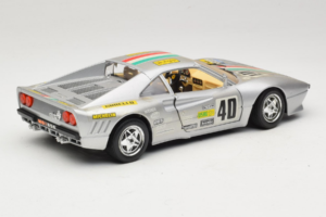 Ferrari 288 GTO #40 シルバー 1984 Bburago 1:18 3027-S1 メタル - 画像 3/8