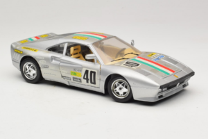 Ferrari 288 GTO #40 シルバー 1984 Bburago 1:18 3027-S1 メタル - 画像 6/8