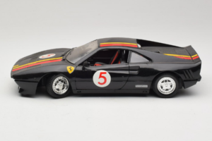 Ferrari 288 GTO #5 ブラック Tonka 1:18 1109 メタル - 画像 4/8