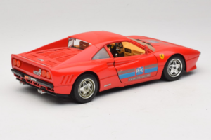 Ferrari 288 GTO PPG Auto Refinish レッド Bburago 1:18 3027-P2 メタル - 画像 3/8